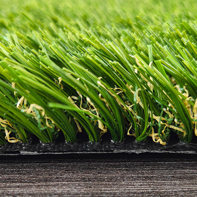 Perméabilité à l'eau élevée de 30 mm Performance de l'herbe verte artificielle avec adhésif PU utilisé pour les champs de loisirs