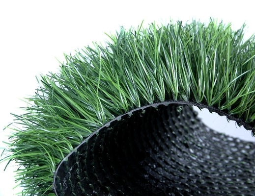 Gazon sportif artificiel à haute densité utilisé pour le terrain de football avec adhérence PU et taille personnalisable