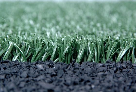Matériau PP 15 mm Hauteur de pile Cane de football avec 12000 Dtex et revêtement en PU pour les terrains de sport en plein air