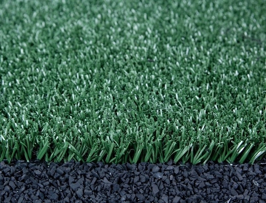 Matériau PP Military Green Football Grass avec une bonne étanchéité et de bonnes performances environnementales