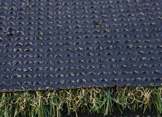 12000 Dtex Terrain artificiel de gazon 5/8" épaisseur PE Matériau résistant aux UV et faible entretien