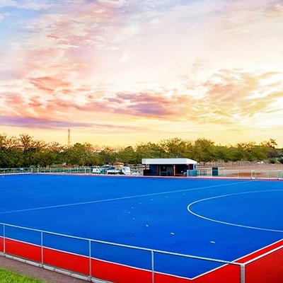 Gazon artificiel de 15 mm pour le hockey 8000 Dtex Herbe synthétique bleue avec peu d'entretien Excellente performance