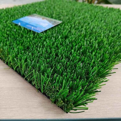 30 mm de pelouse artificielle pour les sports et les loisirs remplir les besoins de pelouse artificielle polyvalente pour le terrain de jeu