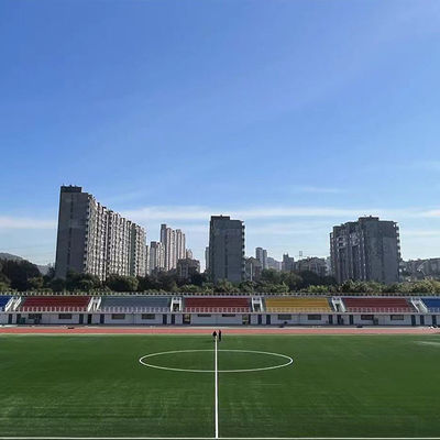Gazon artificiel de football de 50 mm de hauteur, résistant aux UV, approuvé par la FIFA, haute densité et faible entretien