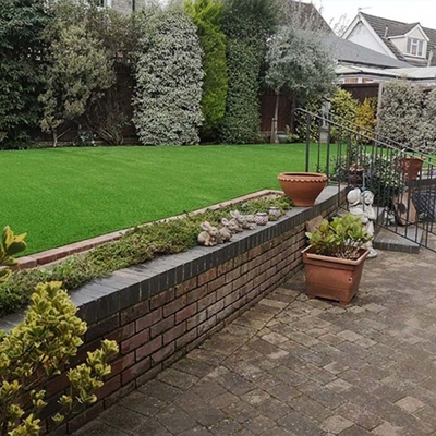 40 mm vert paysage à haute densité Astroturf artificiel pour l'aménagement paysager jardins lieux de loisirs