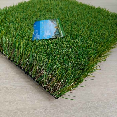 Gazon artificiel non toxique de 45 mm hauteur de pile gazon factice respectueux de l'environnement avec peu d'entretien