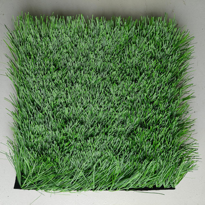 60 mm d'herbe verte artificielle de football 120 points/m d'herbe fausse pour le terrain de football avec une grande résistance aux UV