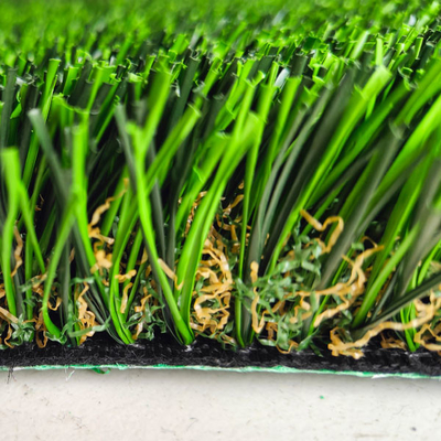 40 mm Hauteur de pile Vert SBR Latex 4 couleurs mixtes Eco-friendly Leisure Herbe artificielle