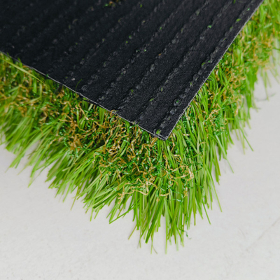 50 mm Hauteur de pile Personnalisable paysage herbe artificielle PP support SBR revêtement en latex Avec installation facile