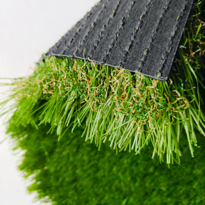 50 mm Hauteur de pile Personnalisable paysage herbe artificielle PP support SBR revêtement en latex Avec installation facile