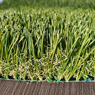 Vert SBR Latex Sous-trait 53mm Herbe artificielle avec le mélange de quatre couleurs utilisées pour le loisir et la décoration