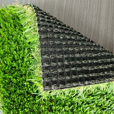 Herbe artificielle polyvalente pour événements sportifs et activités de plein air