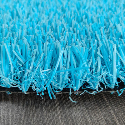 Gazon artificiel antistatique et résistant aux UV de 25 mm de hauteur de velours avec surface bleue personnalisable