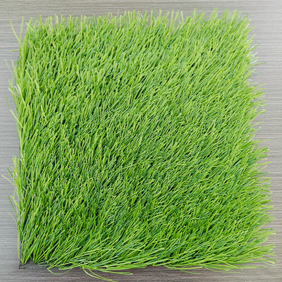 Dtex 17000 Gazon de football artificiel vert personnalisable à faible entretien pour les activités de plein air