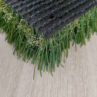 L'herbe verte artificielle de paysage avec un faible coût d'entretien et une densité élevée de 10500-21000 points/m2