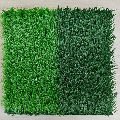 30 mm de gazon vert synthétique pour les sports offrant une jouabilité et un confort inégalés pour les clients