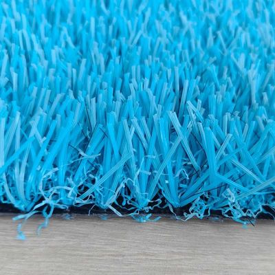 Gazon synthétique antistatique avec hauteur de piles de 20 mm, résistance aux UV et faible entretien pour les terrains de sport