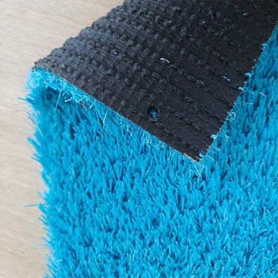 Gazon synthétique antistatique avec hauteur de piles de 20 mm, résistance aux UV et faible entretien pour les terrains de sport