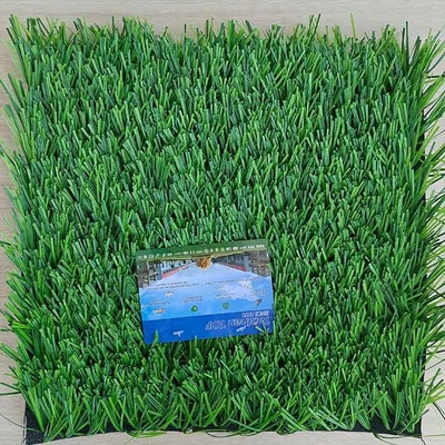 Gazon vert artificiel recyclé personnalisé 40 mm Astro Gazon pour les événements sportifs et les espaces Excellente performance
