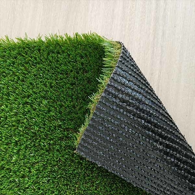Adhésif PU 28mm 13800 Dtex Paysage Herbe artificielle double PP Balcons de soutien Décoration des arrière-cours Résistance aux UV Faible entretien
