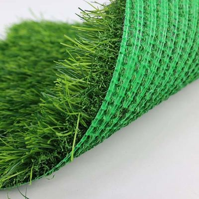 Hauteur de pile de 45 mm Gazon artificiel à faible entretien avec 5 à 8 ans de garantie pour les jardins et les cours