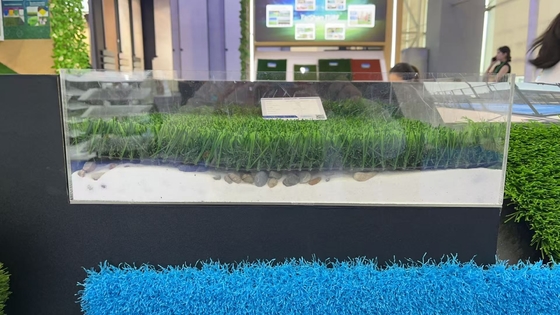 2025 Nouveau gazon artificiel non rempli avec tapis absorbant les chocs pour les sports
