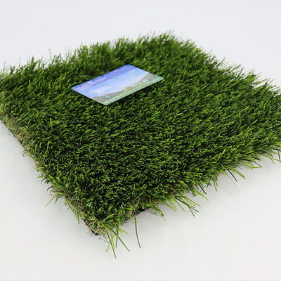 10 mm-50 mm d'herbe pour tapis d'aménagement paysager certifiée de qualité de gazon synthétique Herbe artificielle pour jardin