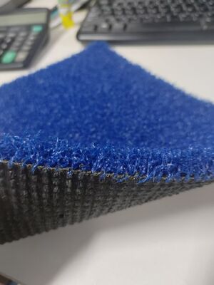 Gazon artificiel de padel bleu haute densité de 12 mm pour terrains de sport avec d'excellentes performances