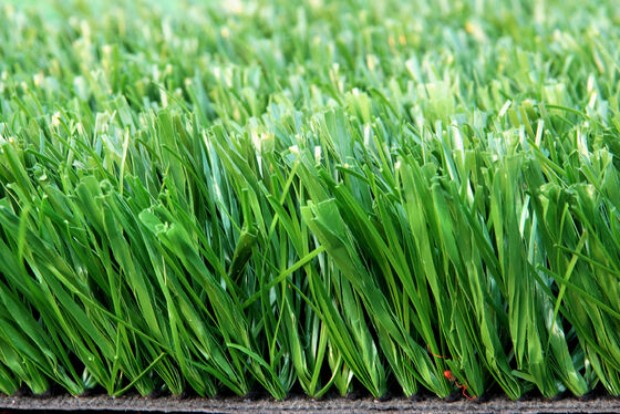 Gazon artificiel de football résistant aux UV avec une hauteur de pile de 60 mm et sans métaux lourds pour des performances durables
