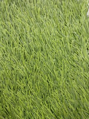 Gazon artificiel de football en matériaux recyclés avec hauteur de fibre de 60 mm et 12000 Dtex pour des surfaces sportives durables