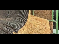 Pavillon de divertissement et de loisirs avec notre gazon synthétique imitation chaume